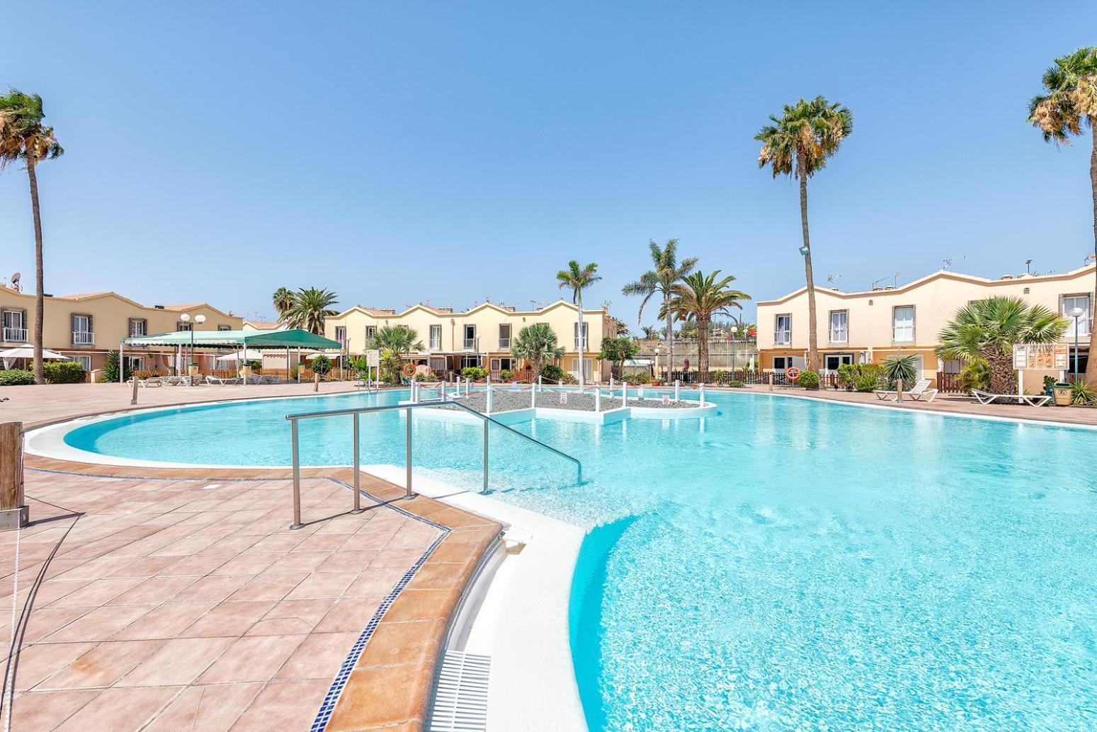 Duplex En Green Oasis San Bartolomé Luaran gambar